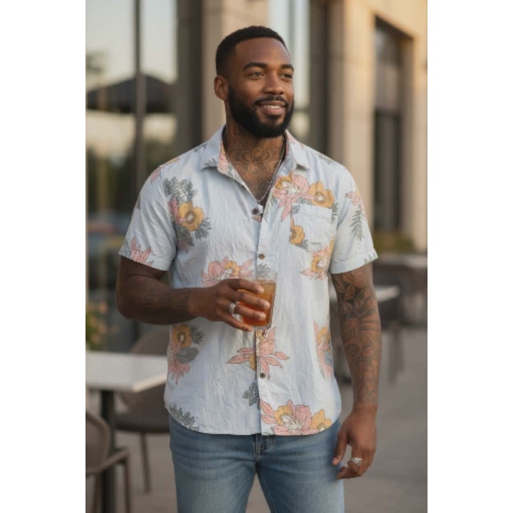 Vissla Men's XL Coastal Hawaiian Shirt Surf Floral Aloha Beach‎ Cruise
